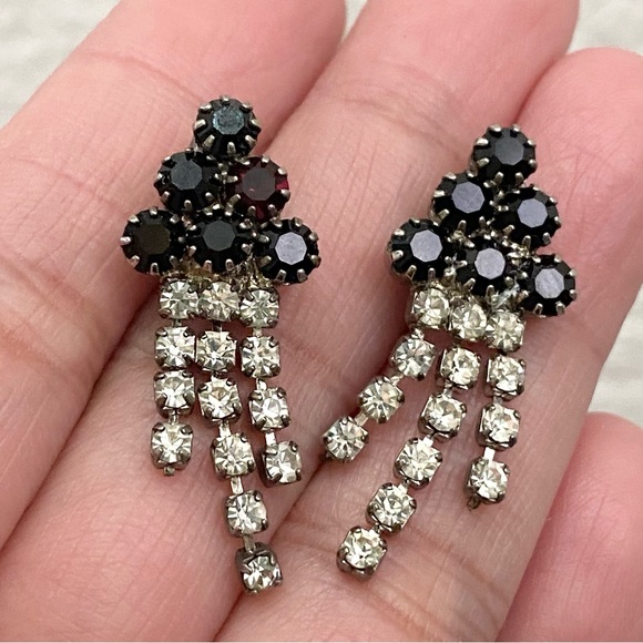 Vintage Deep Garnet Almost Black Rhinestones Waterfall Drop Pierced Earrings - Picture 5 of 10